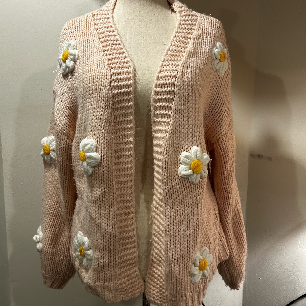 ARULA Blush Floral Knit Cardigan
